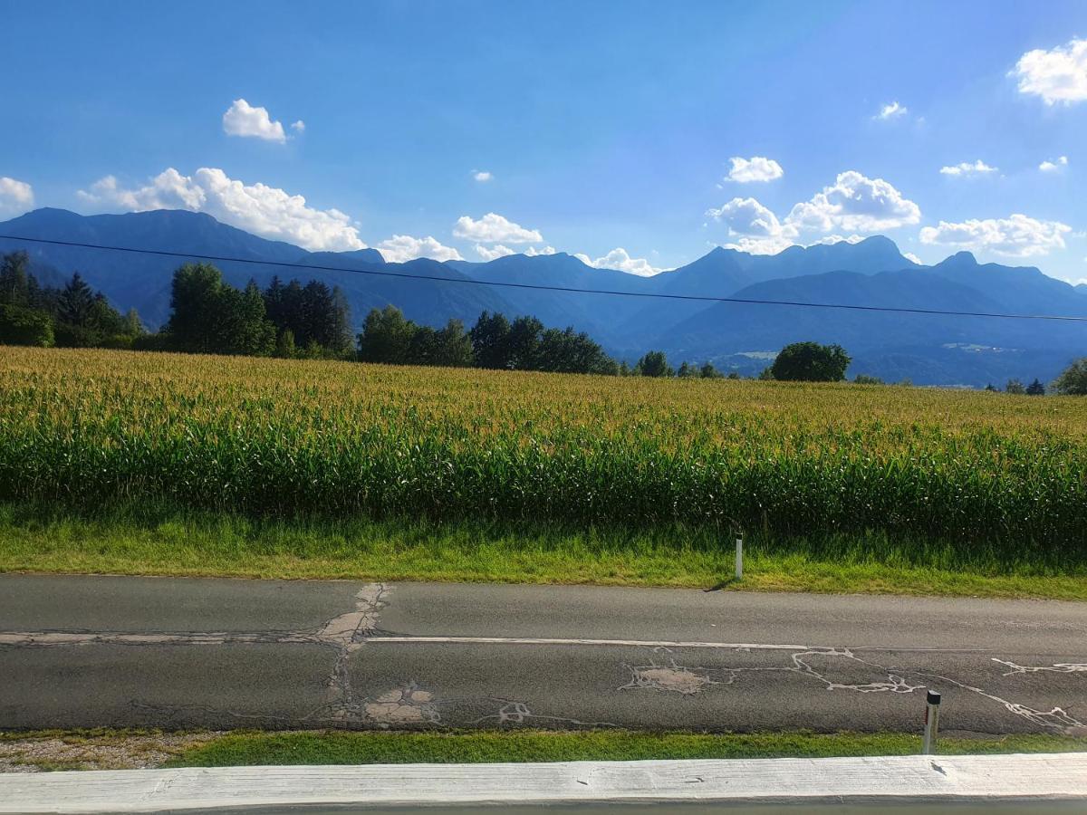 Ferienwohnung Belu Velden am Worthersee Bagian luar foto